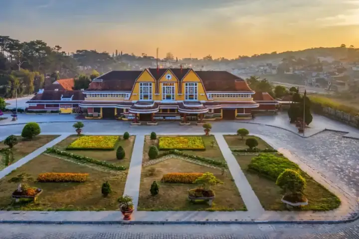 Hình Ảnh Nhà Ga Đà Lạt