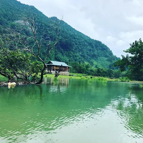 Hồ Ba Bể Nằm Ở Đâu