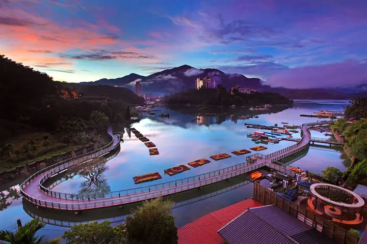 Hồ Nhật Nguyệt Ở Đài Nào