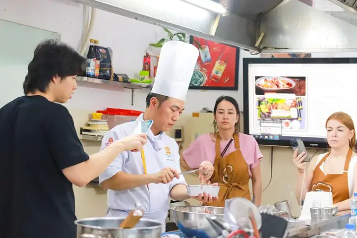 Học Làm Bánh Mì Hội An Học Làm Bánh Mì Hội An