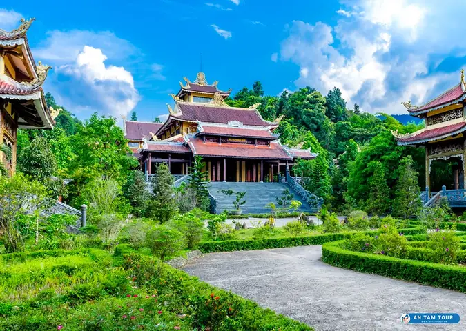 Khóa Tu Ở Thiền Viện Trúc Lâm Bạch Mã