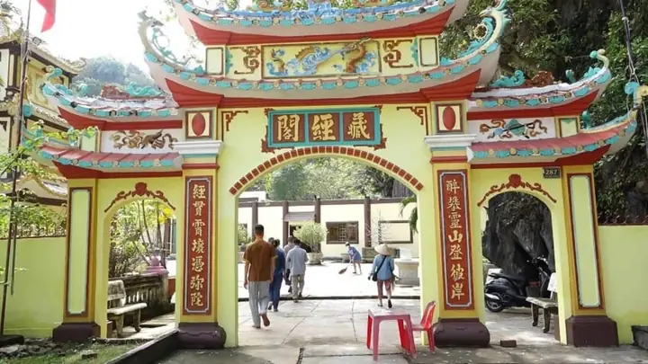 Khu Du Lịch Chùa Hang Hòn Phụ Tử Khu Du Lịch Chùa Hang Hòn Phụ Tử
