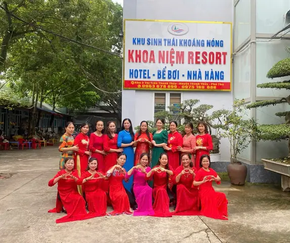 Khu Sinh Thái Khoáng Nóng Khoa Niệm Khu Sinh Thái Khoáng Nóng Khoa Niệm