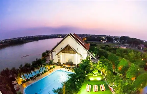 Khu Vui Chơi Ven Sông Hồng Khu Vui Chơi Ven Sông Hồng