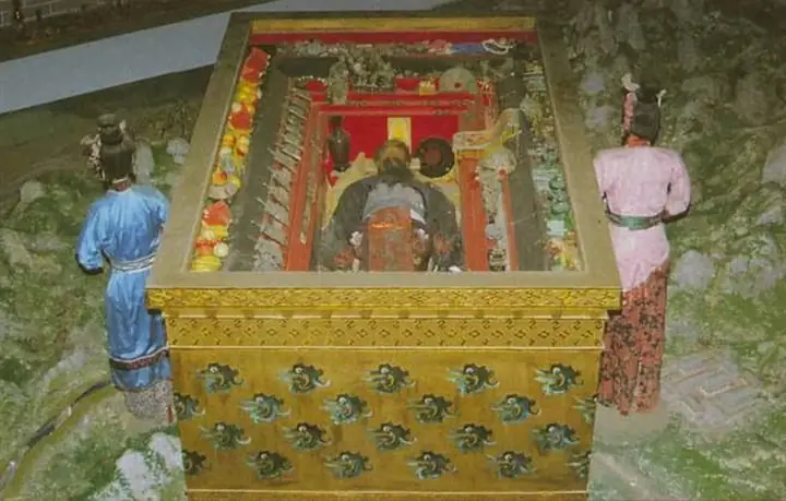 Lăng Mộ Của Các Vị Vua Trung Quốc Lăng Mộ Của Các Vị Vua Trung Quốc