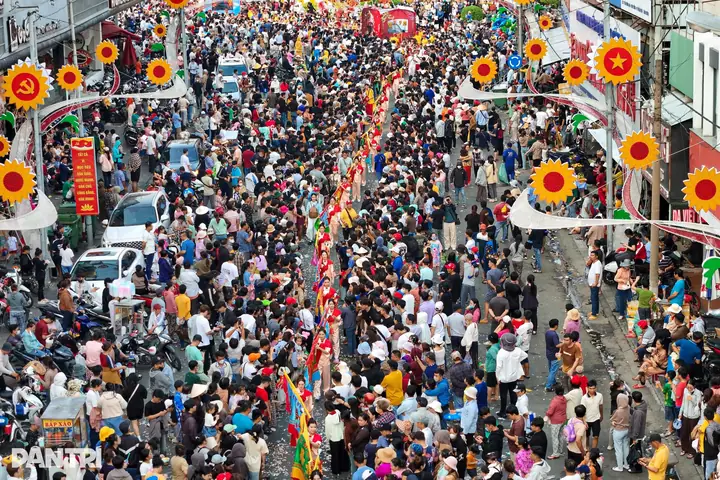 Lễ Hội Chùa Bà Bình Dương
