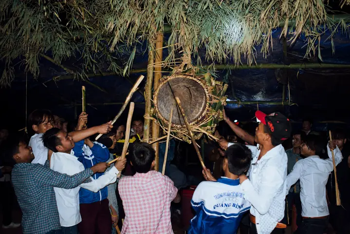 Lễ Hội Đập Trống Của Người Ma Coong Lễ Hội Đập Trống Của Người Ma Coong