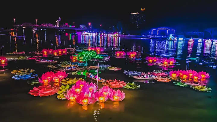 Lễ Hội Hoa Đăng Cần Thơ 2023 Lễ Hội Hoa Đăng Cần Thơ 2023