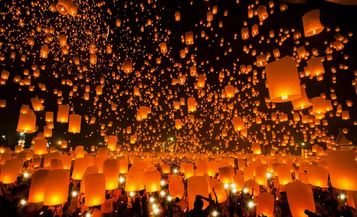 Lễ Hội Hoa Đăng Ở Thái Lan