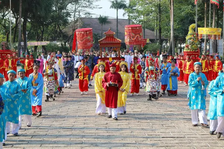 Lễ Hội Tết Cổ Truyền Việt Nam Lễ Hội Tết Cổ Truyền Việt Nam