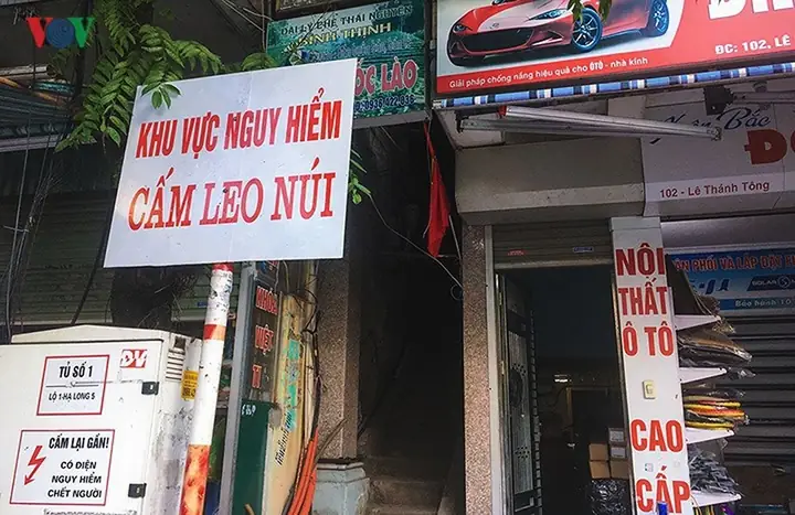 Leo Núi Bài Thơ Bị Cấm Leo Núi Bài Thơ Bị Cấm