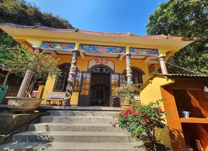 Miếu Ba Cô Nằm Ở Đâu