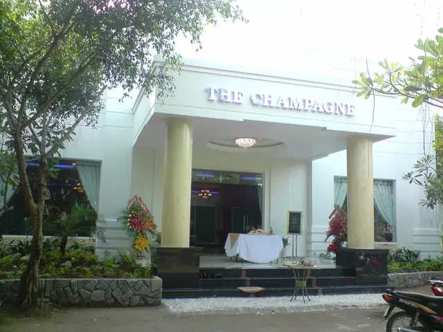 Nhà Hàng Tiệc Cưới Bến Tre Nhà Hàng Tiệc Cưới Bến Tre