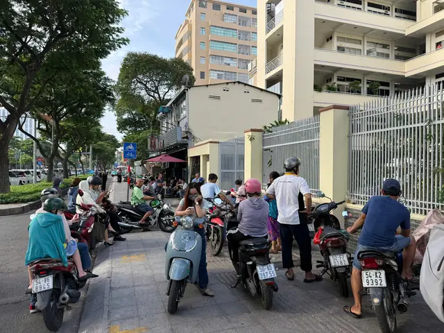 Nhà Sách Mấy Giờ Mở Cửa Nhà Sách Mấy Giờ Mở Cửa