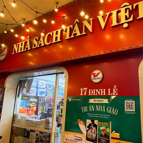 Nhà Sách Tân Việt Đinh Lễ Nhà Sách Tân Việt Đinh Lễ