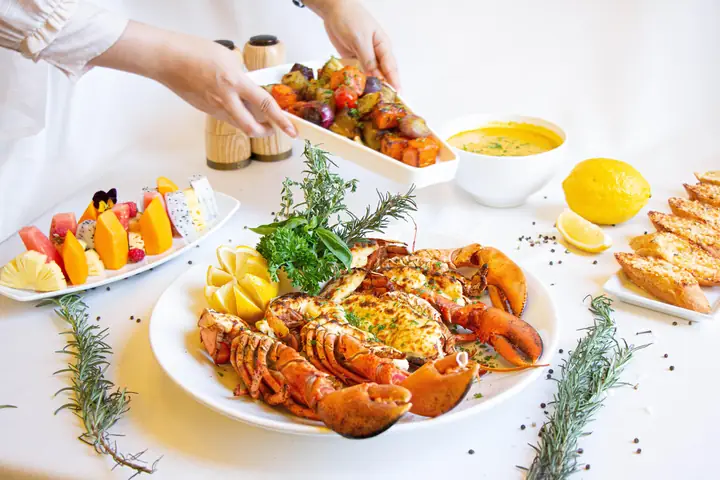Những Món Ăn Ngon Trong Nhà Hàng Những Món Ăn Ngon Trong Nhà Hàng