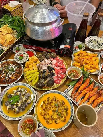 Quán Ăn Ngon Ngã Tư Sở Quán Ăn Ngon Ngã Tư Sở