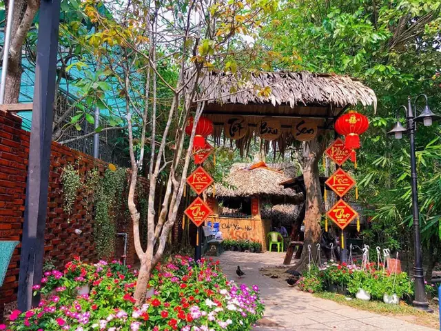 Quán Ăn Sân Vườn Bàu Sen Quán Ăn Sân Vườn Bàu Sen