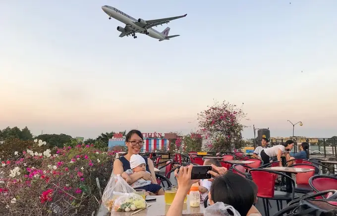 Quán Cà Phê Ngắm Máy Bay Quán Cà Phê Ngắm Máy Bay