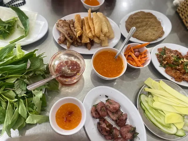 Quán Nem Nướng Đặng Văn Quyên Quán Nem Nướng Đặng Văn Quyên