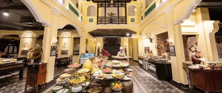 Sen Tây Hồ Buffet Quốc Tế