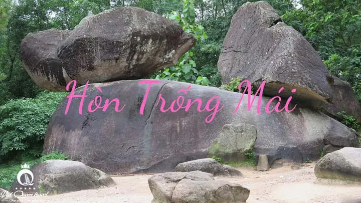 Sự Tích Hòn Trống Mái Sầm Sơn Sự Tích Hòn Trống Mái Sầm Sơn