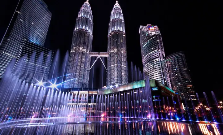 Tháp Đôi Malaysia Cao Bao Nhiêu M
