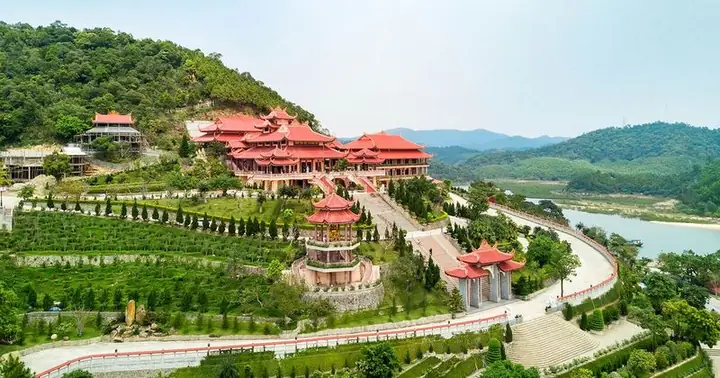 Thuyết Minh Về Đền Cửa Ông Thuyết Minh Về Đền Cửa Ông