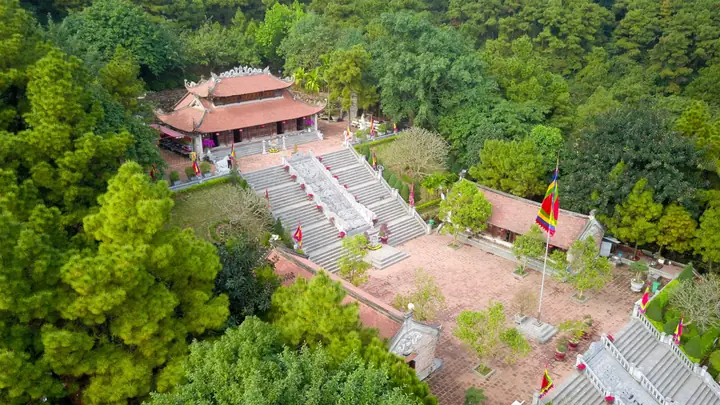 Thuyết Minh Về Đền Thờ Chu Văn An Thuyết Minh Về Đền Thờ Chu Văn An
