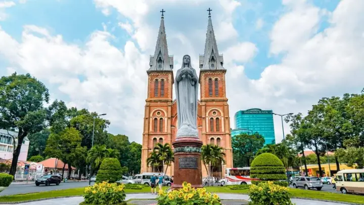 Thuyết Minh Về Nhà Thờ Đức Bà