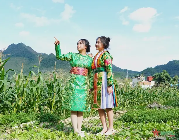Trang Phục Dân Tộc Mông Hà Giang