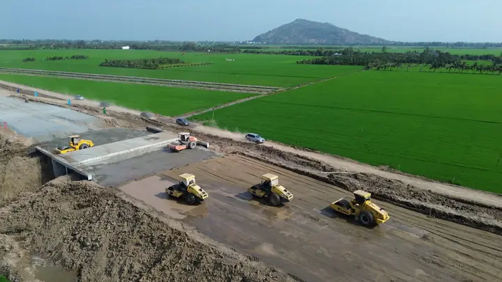 Xe Đi Từ Sóc Trăng Lên Cần Thơ