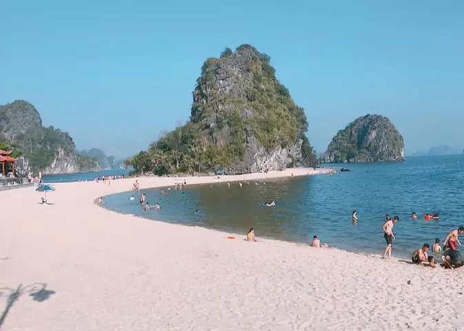 Bãi Tắm Lương Ngọc Cẩm Phả