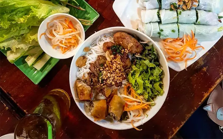 Bún Thịt Nướng Ngon Ở Sài Gòn