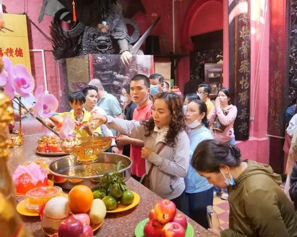 Cách Trả Lễ Cầu Con Ở Chùa Ngọc Hoàng Cách Trả Lễ Cầu Con Ở Chùa Ngọc Hoàng