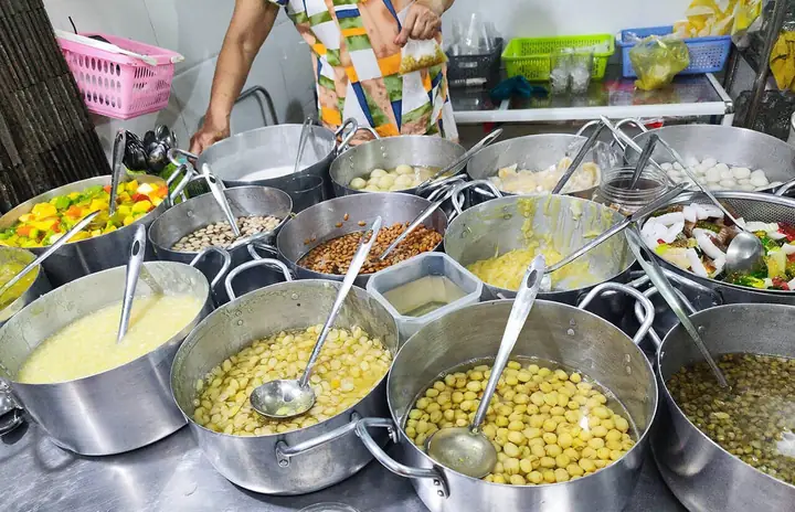 Chè Cung Đình Huế Lê Lợi Chè Cung Đình Huế Lê Lợi