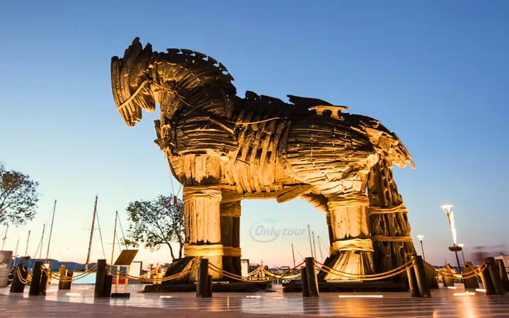 Con Ngựa Thành Troy Là Gì