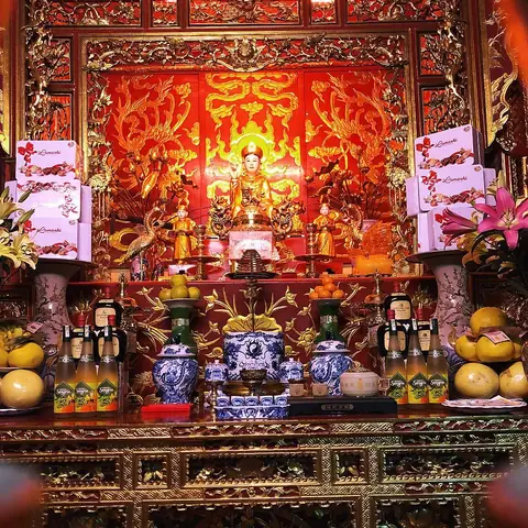 Đền Chúa Thác Bờ Thờ Ai Đền Chúa Thác Bờ Thờ Ai