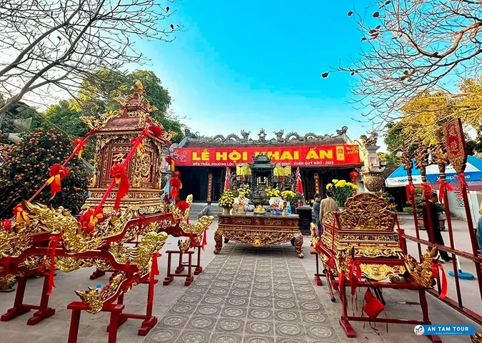 Đền Đức Thánh Trần Nam Định
