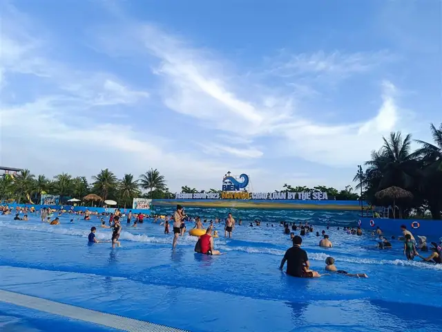 Giá Vé Biển Nhân Tạo Quốc Oai Giá Vé Biển Nhân Tạo Quốc Oai