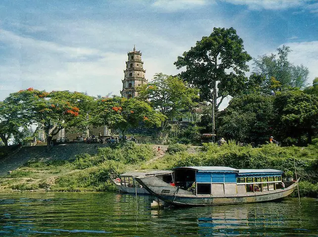 Hình Ảnh Sông Hương Núi Ngự