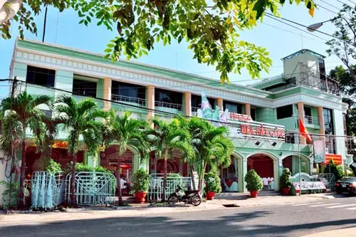 Nhà Hàng Hùng Vương Bến Tre Nhà Hàng Hùng Vương Bến Tre