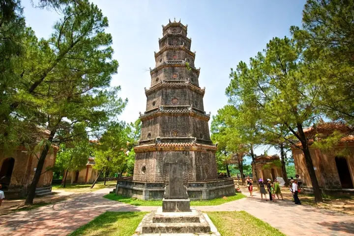 Thuyết Minh Về Chùa Thiên Mụ