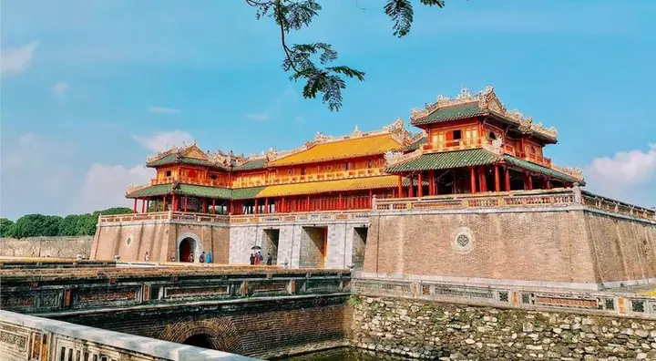 Thuyết Minh Về Danh Lam Thắng Cảnh Cố Đô Huế Thuyết Minh Về Danh Lam Thắng Cảnh Cố Đô Huế