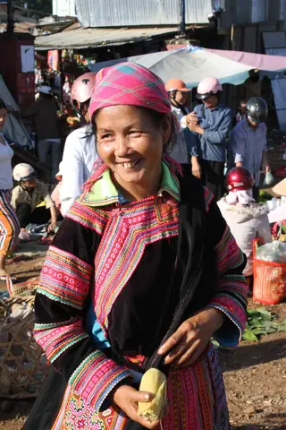 Trang Phục Các Dân Tộc Miền Núi Phía Bắc Trang Phục Các Dân Tộc Miền Núi Phía Bắc